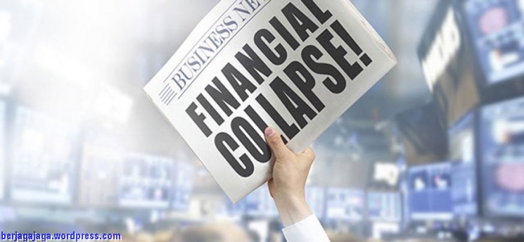 Newspaper with Financial Collapse wm